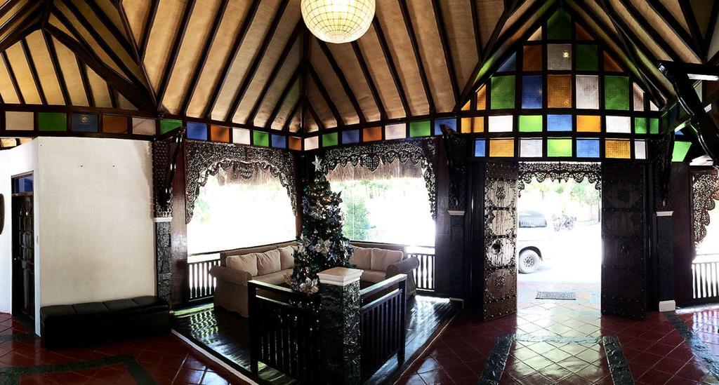 บลู การ์เดน รีสอร์ต Hotel มักตัน ภายนอก รูปภาพ