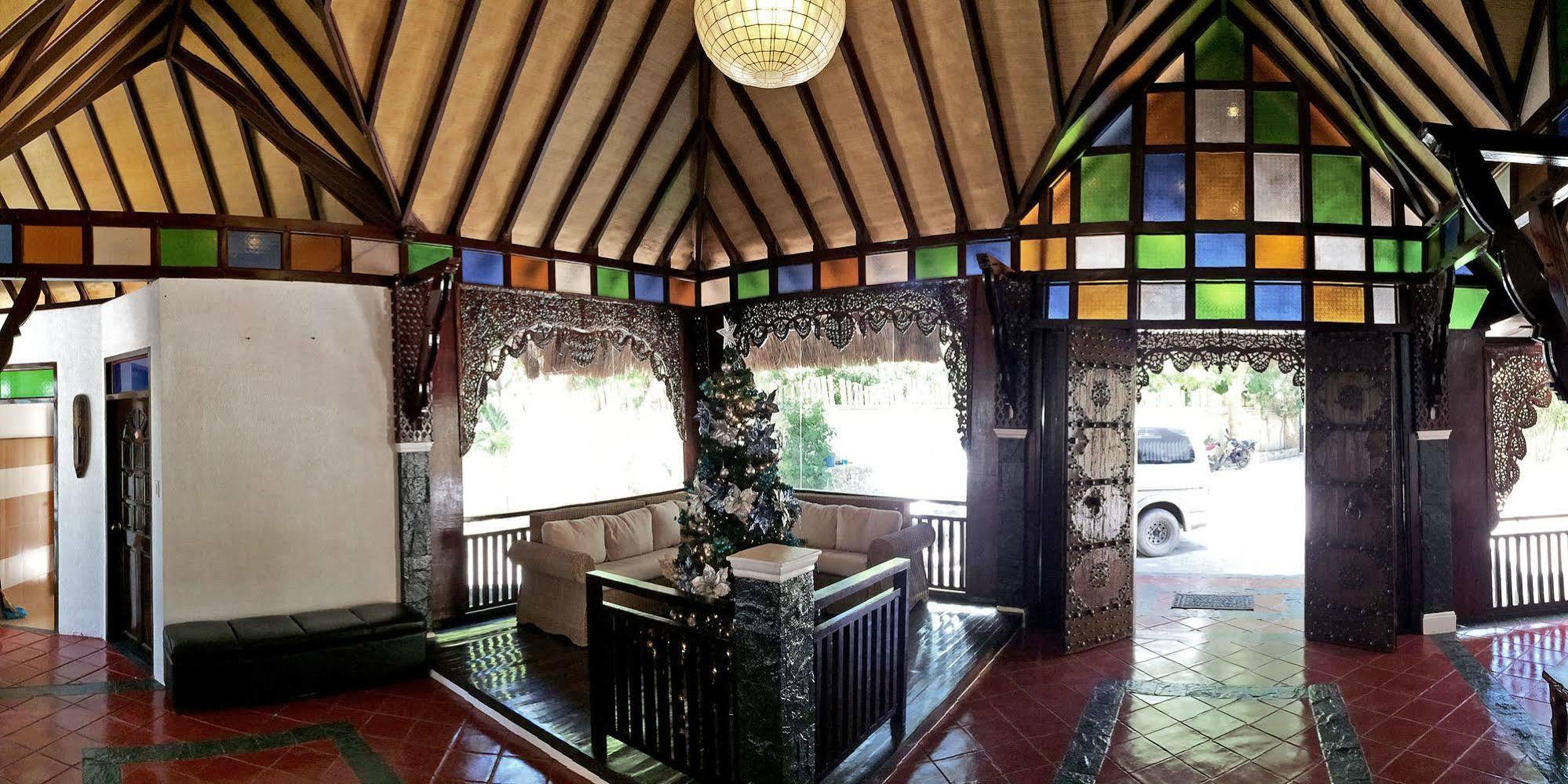 บลู การ์เดน รีสอร์ต Hotel มักตัน ภายนอก รูปภาพ